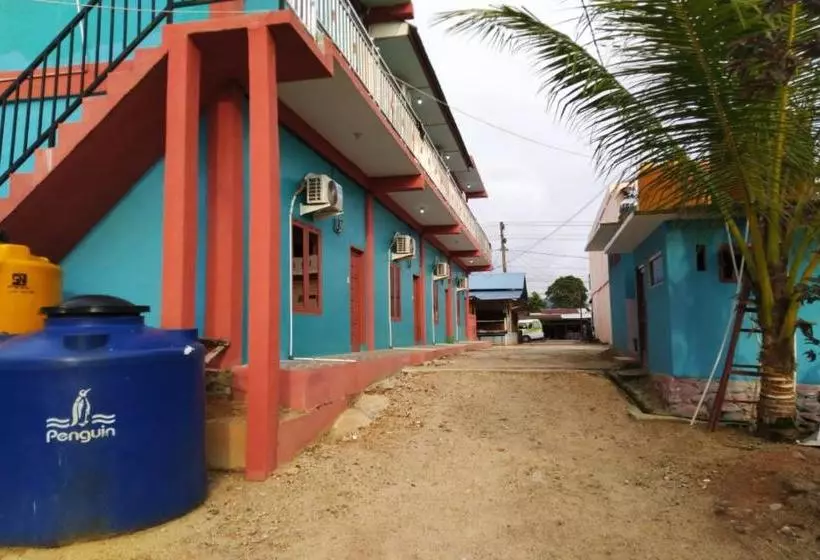 Hotelli Spot On 2926 Penginapan Sariah Basamo