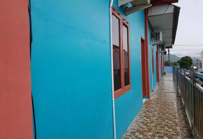 Hotelli Spot On 2926 Penginapan Sariah Basamo