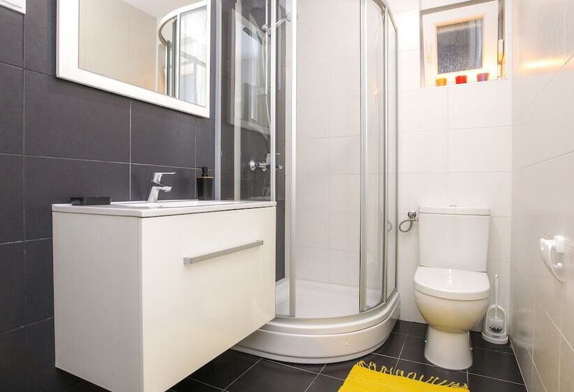 پانسیون Summer Breeze Apartments