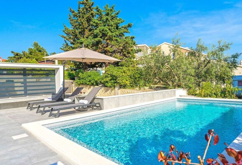 پانسیون Summer Breeze Apartments