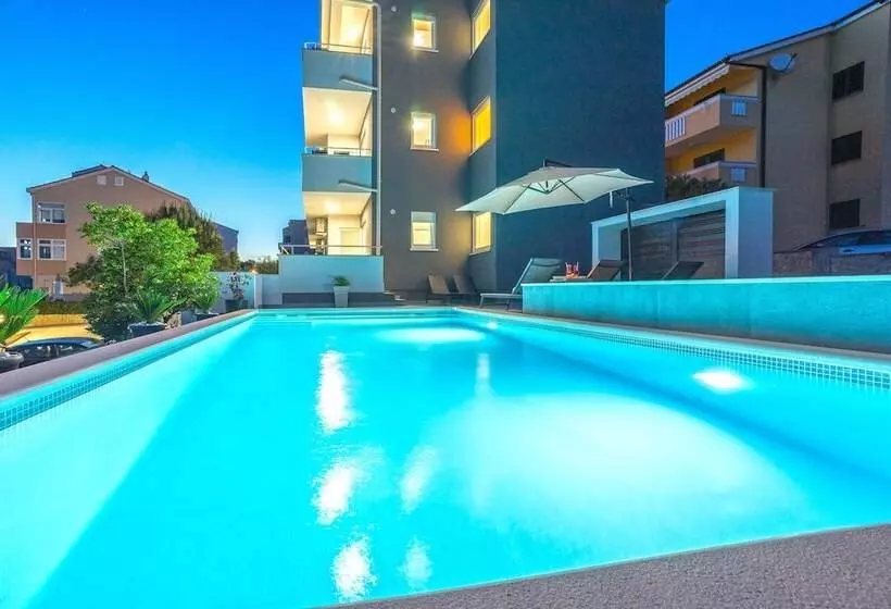 ペンション Summer Breeze Apartments