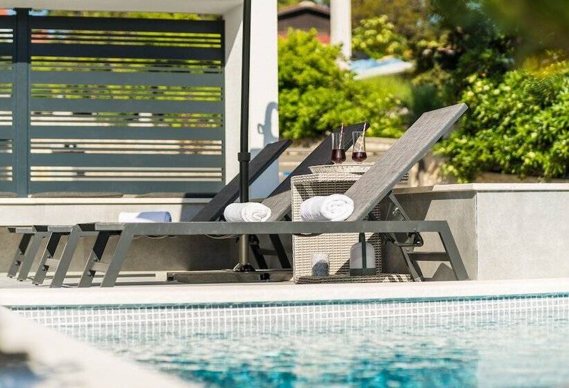 پانسیون Summer Breeze Apartments