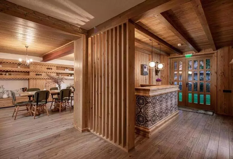 پانسیون Zara Chalet