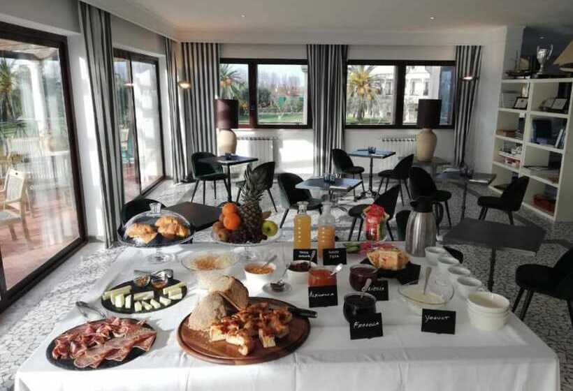 Porto Romano  The Marina Resort