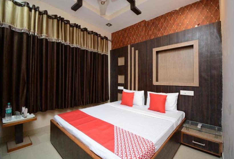 هتل Oyo 29312  Royal S