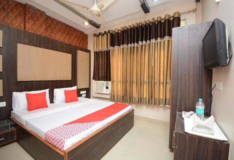 هتل Oyo 29312  Royal S