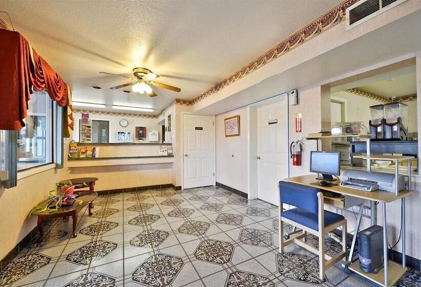 فندق Budget Inn San Antonio Downtown I 10 East