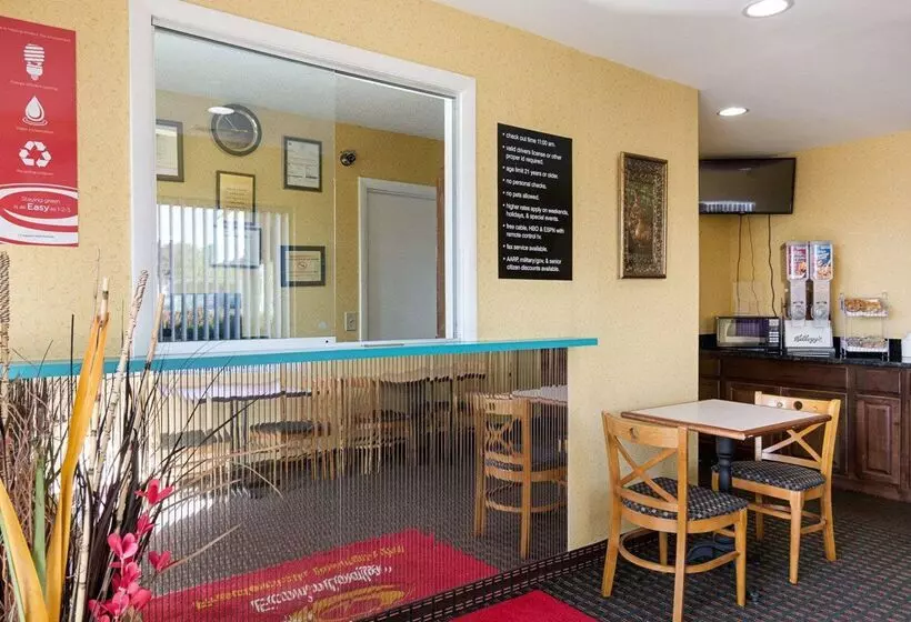 ホテル Econo Lodge Fredericksburg Near I 95