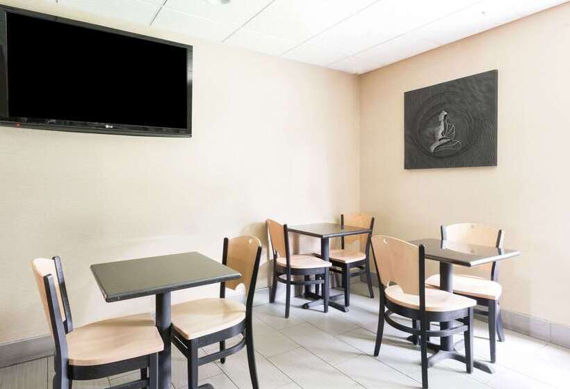 Szálloda Super 8 By Wyndham Mars/cranberry/pittsburgh Area