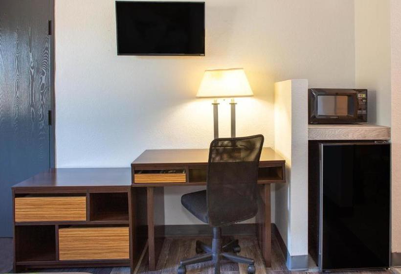 فندق Super 8 By Wyndham Naples