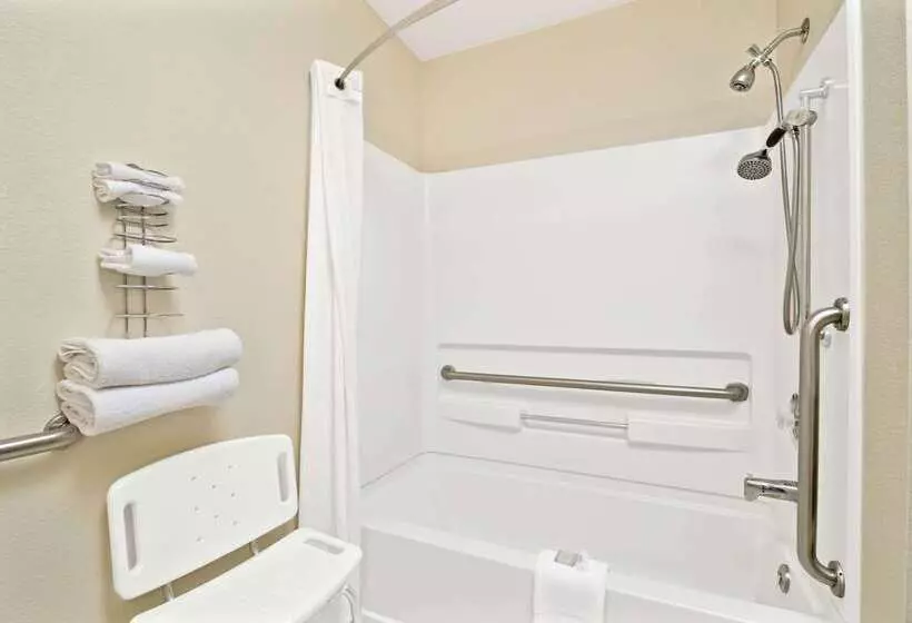 فندق Super 8 By Wyndham Spokane/west