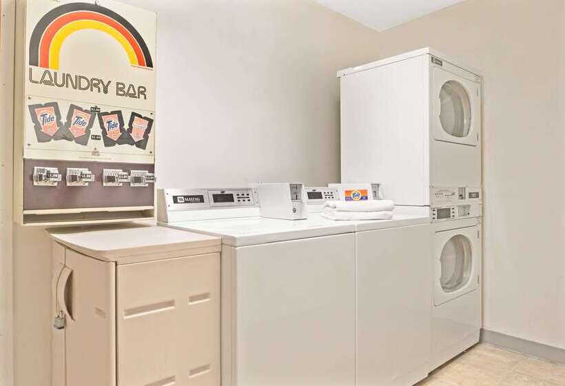 酒店 Super 8 By Wyndham Spokane/west