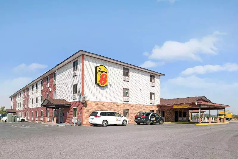 فندق Super 8 By Wyndham Spokane/west