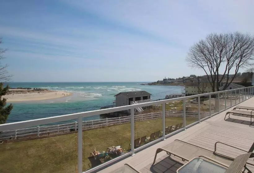 בית מלון כפרי Terrace By The Sea