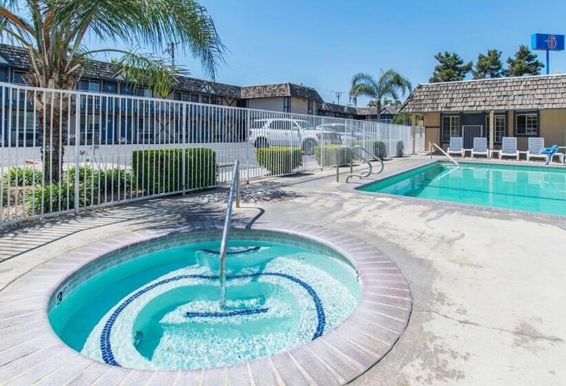 Motel 6kingsburg, Ca