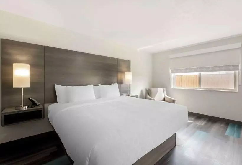 مُتل Clarion Pointe Prescott Valley