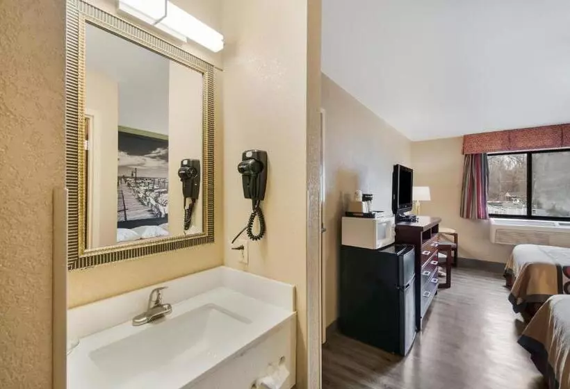 汽车旅馆  Red Carpet Innindian Head