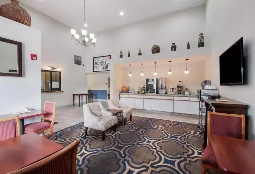 汽车旅馆  Red Carpet Innindian Head