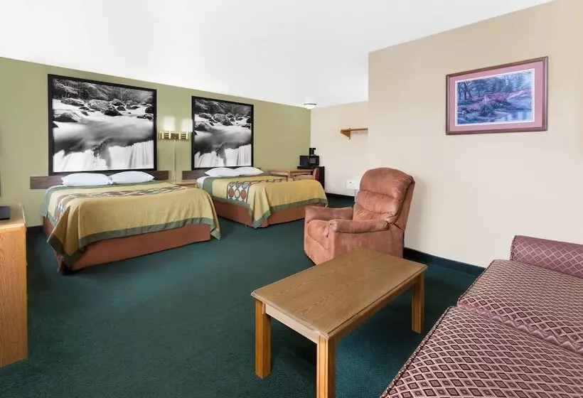 فندق على الطريق Super 8 By Wyndham Antigo