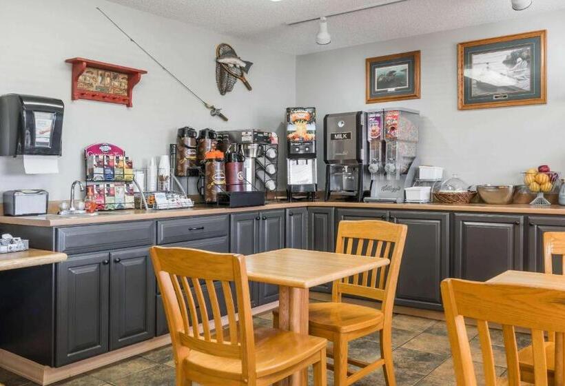 Motel Super 8 By Wyndham Baxter/brainerd Area