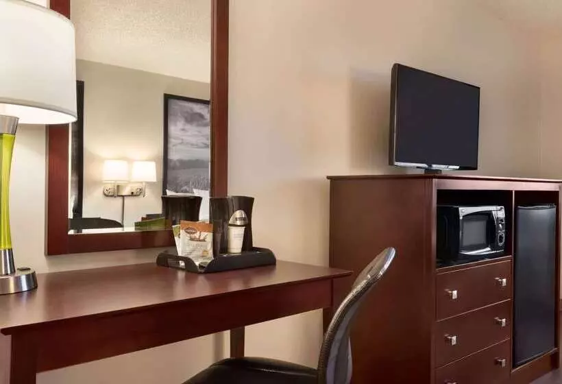 فندق على الطريق Super 8 By Wyndham Bethany Mo