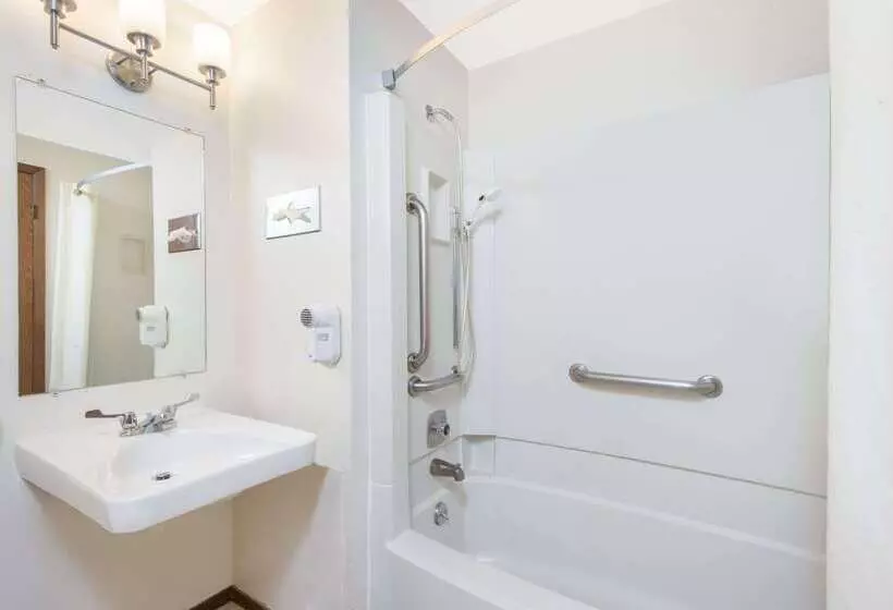 Мотель Super 8 By Wyndham Buffalo