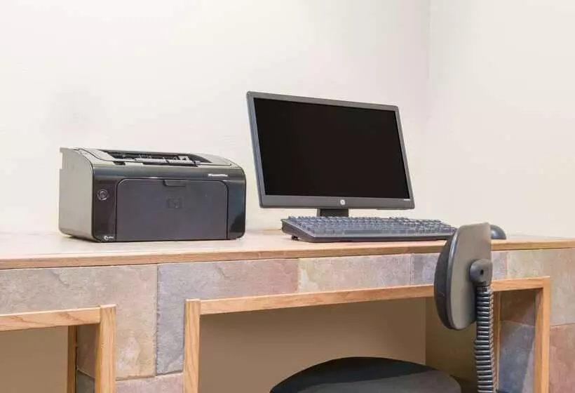 Мотель Super 8 By Wyndham Buffalo