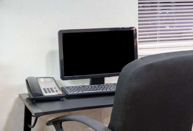 מוטל Super 8 By Wyndham Danville