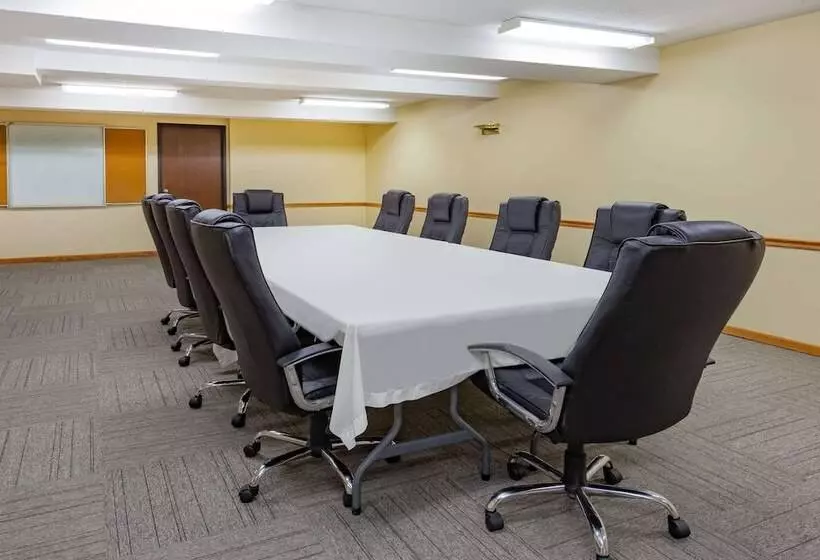 モーテル Super 8 By Wyndham Decorah