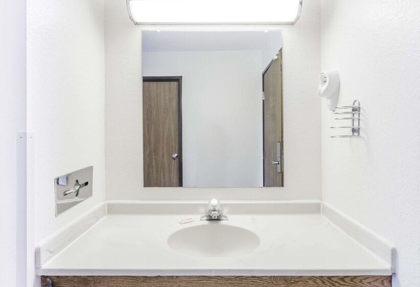 Motel Super 8 By Wyndham Elgin