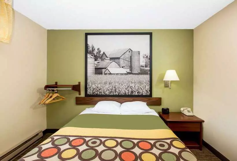 Мотель Super 8 By Wyndham Fairmont