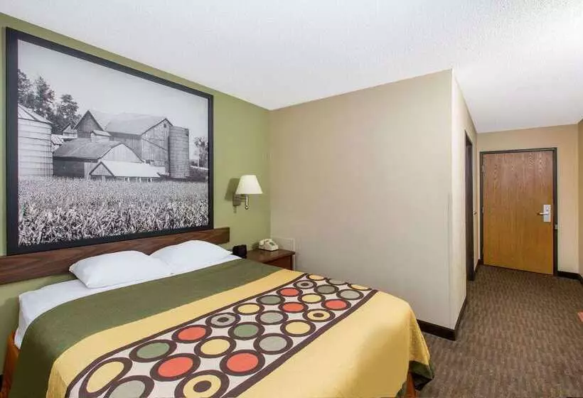 Мотель Super 8 By Wyndham Fairmont