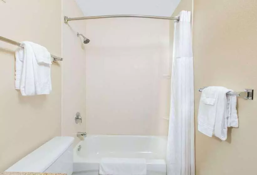 Мотель Super 8 By Wyndham Fairmont