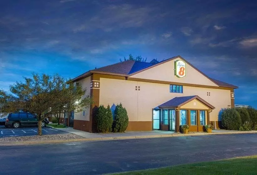 Мотель Super 8 By Wyndham Fairmont