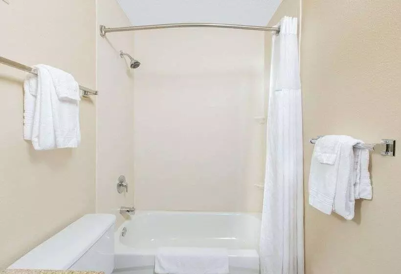 Мотель Super 8 By Wyndham Fairmont