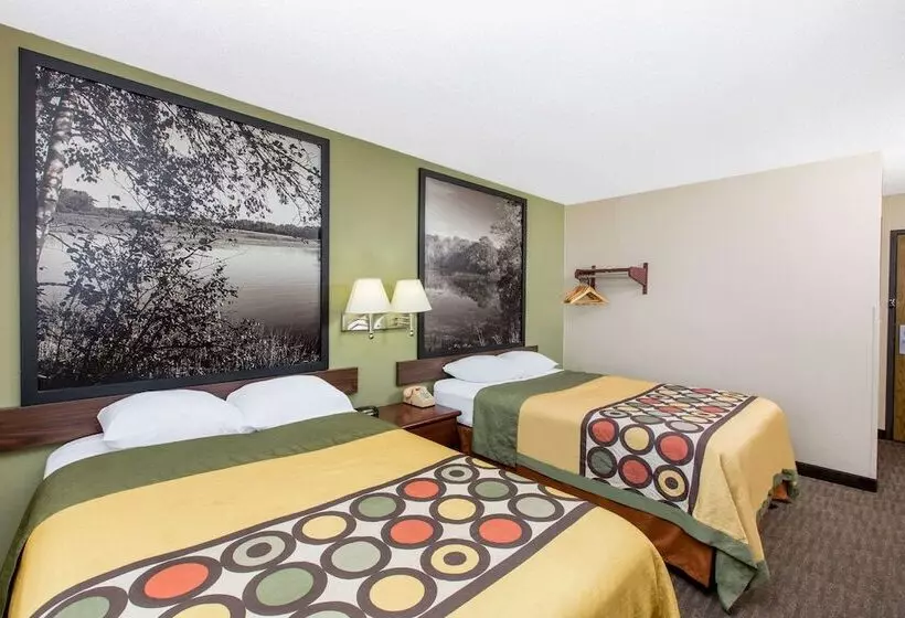 Мотель Super 8 By Wyndham Fairmont