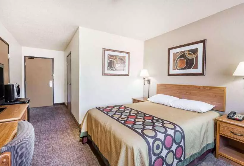 مُتل Super 8 By Wyndham Lewisburg