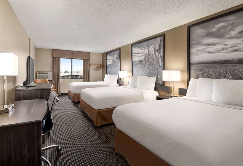 汽车旅馆  Super 8 By Wyndham Lincoln North