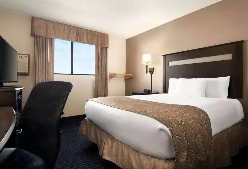 모텔 Super 8 By Wyndham Lincoln North