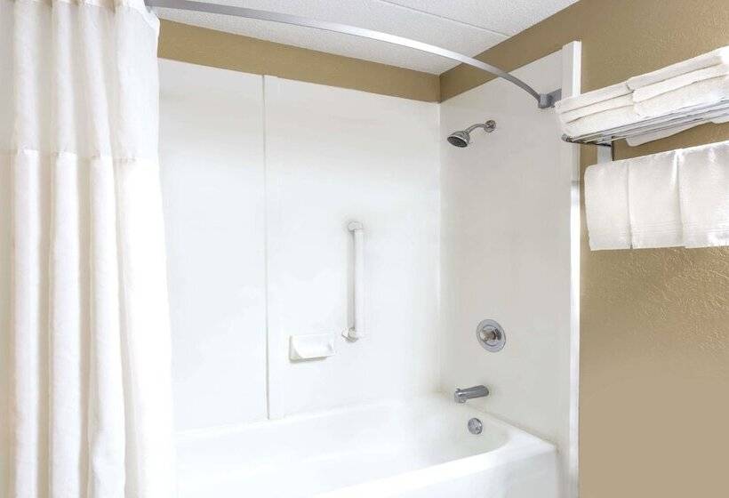 Motel Super 8 By Wyndham Logansport