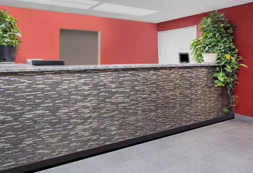 מוטל Super 8 By Wyndham Logansport