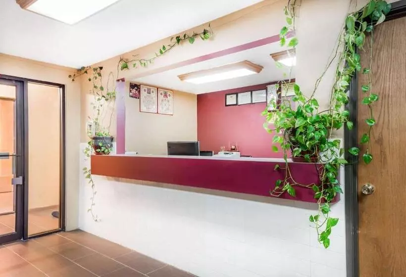 モーテル Super 8 By Wyndham Paris Il