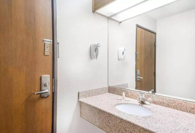 モーテル Super 8 By Wyndham Paris Il