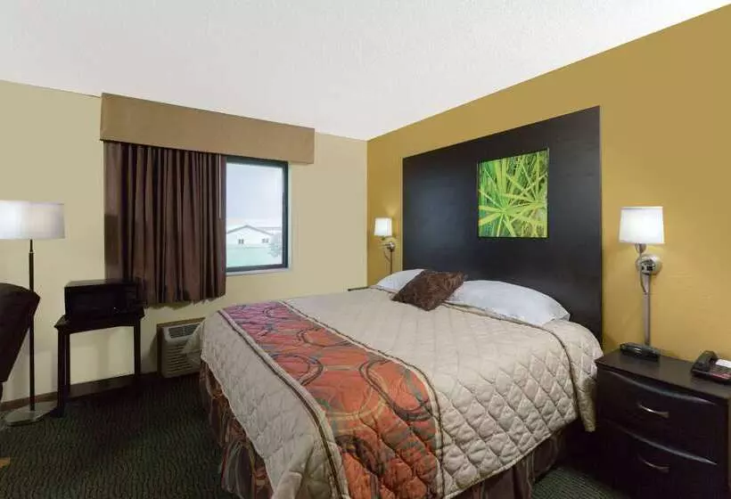 فندق على الطريق Super 8 By Wyndham Perry Ia