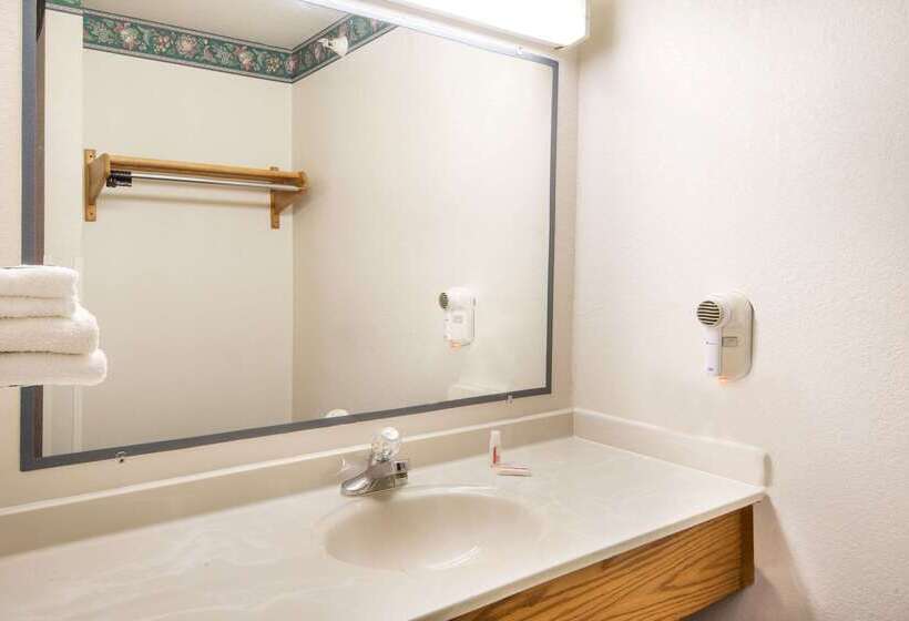 汽车旅馆 Super 8 By Wyndham Richfield Cleveland