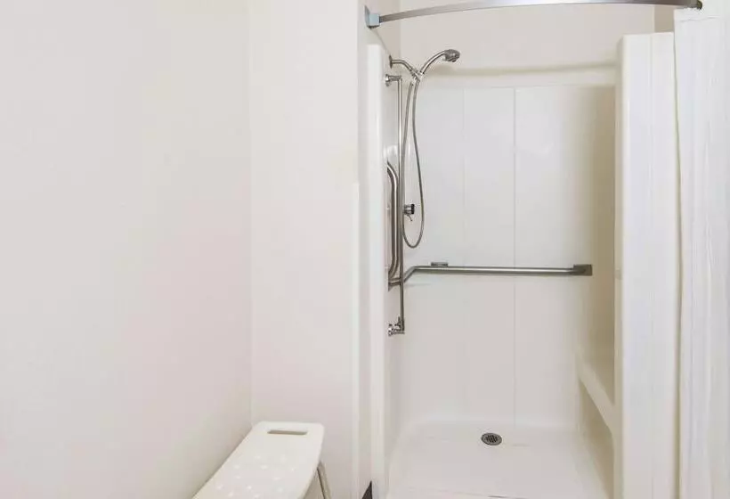 모텔 Super 8 By Wyndham Richfield Cleveland