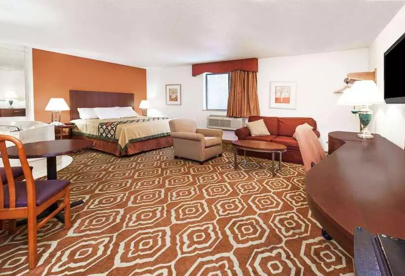 Мотель Super 8 By Wyndham Sterling Heights/detroit Area