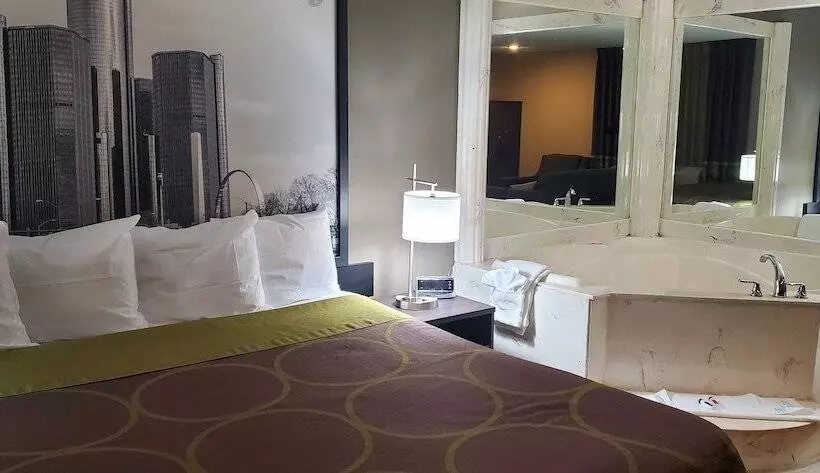 Мотель Super 8 By Wyndham Sterling Heights/detroit Area