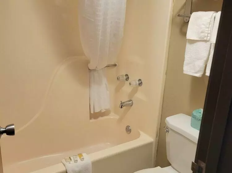 모텔 Super 8 By Wyndham Sullivan