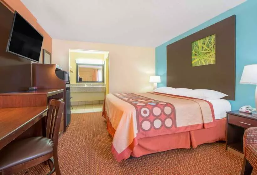 فندق على الطريق Super 8 By Wyndham Tulsa